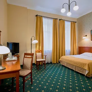 Hetman 3*, Warszawa Polen